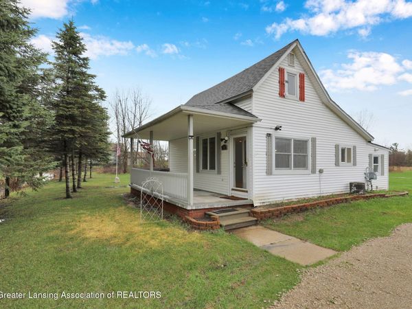 554 N Meridian Road, Merrill, MI 48637