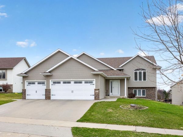 2469 Boulder Ridge Drive NW, Rochester, MN 55901