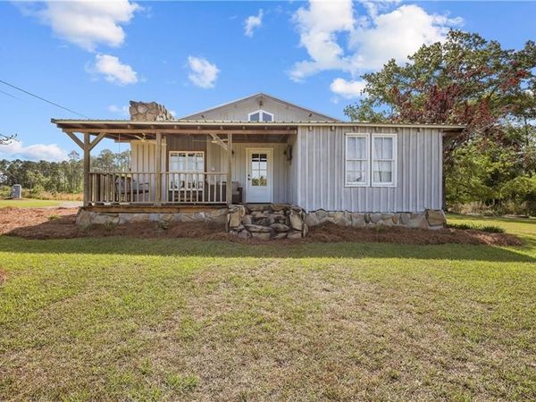 3812 Spring Branch Church Road , Baxley, GA 31513