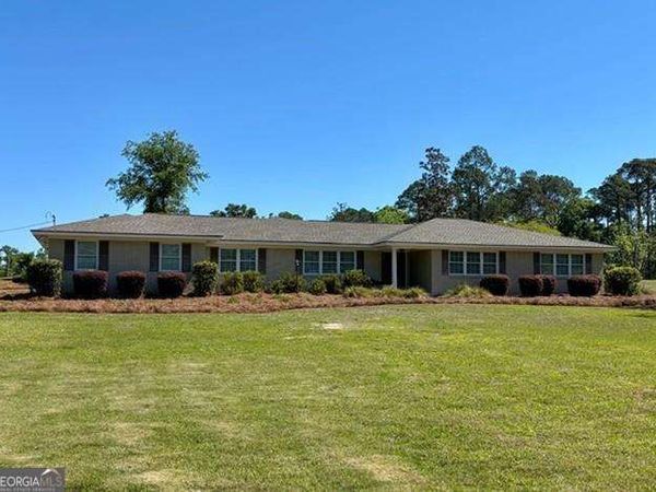 300 Lewis Drive, Vidalia, GA 30474