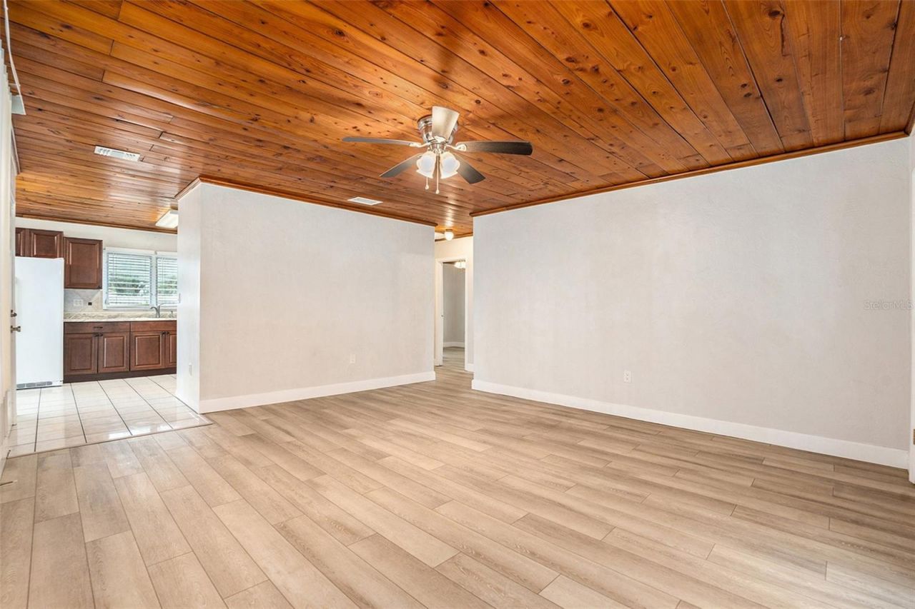 5305 Whiteway Drive, Temple Terrace, FL 33617 Photo