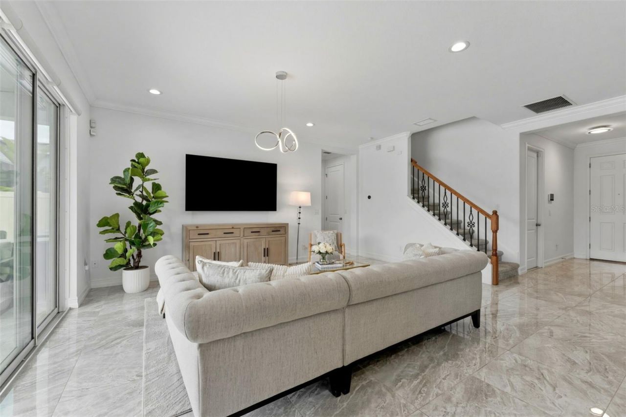 8012 Red Orchard Court, Tampa, FL 33635 Photo