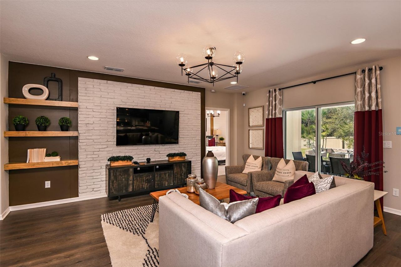 591 Darshire Avenue , Eustis, FL 32736 Photo