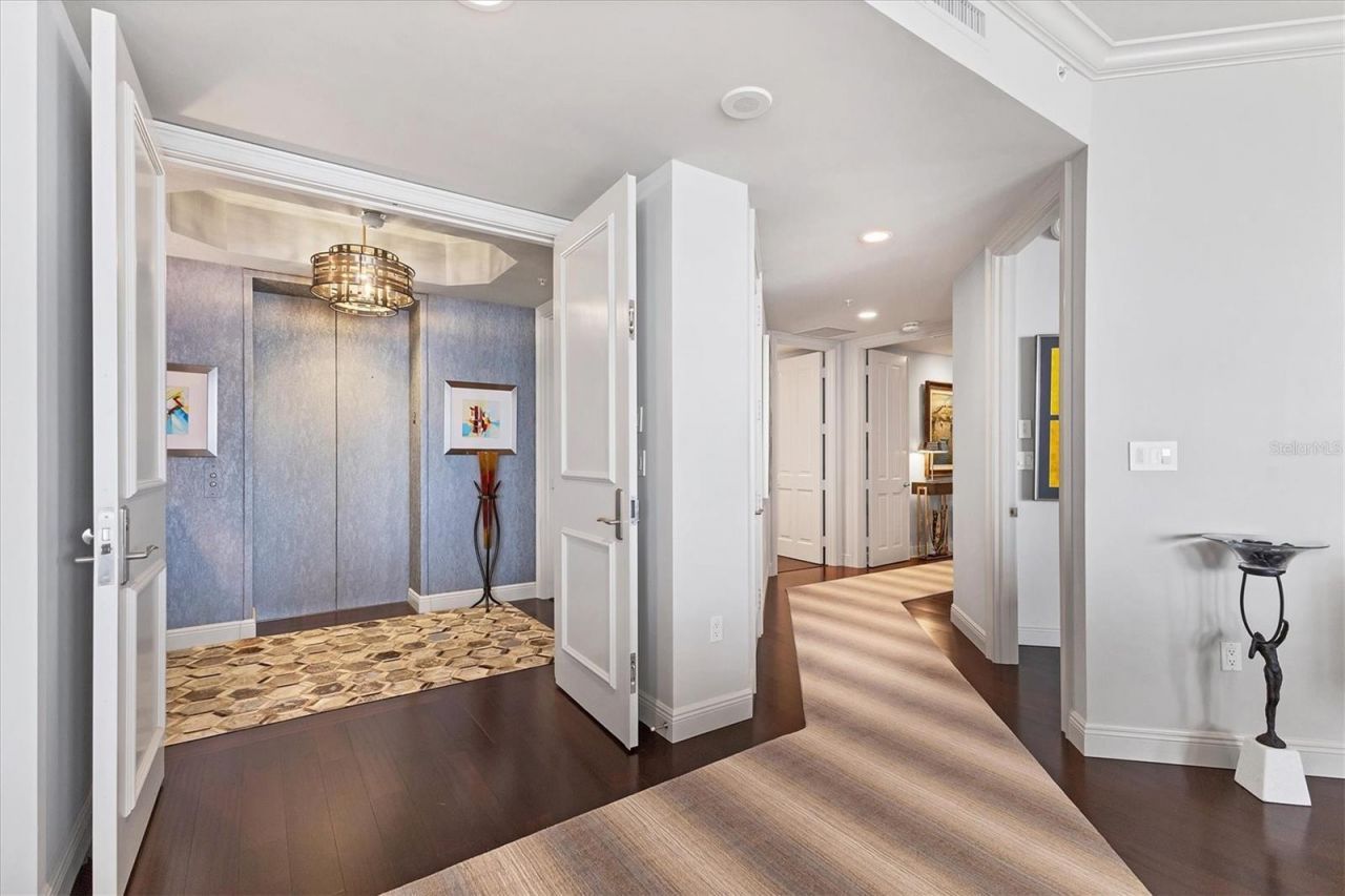 35 Watergate Drive, Unit # 1203, Sarasota, FL 34236 Photo