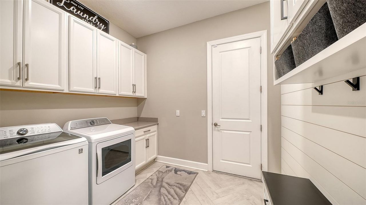 6032 Grandview Hill Court, Bradenton, FL 34203 Photo