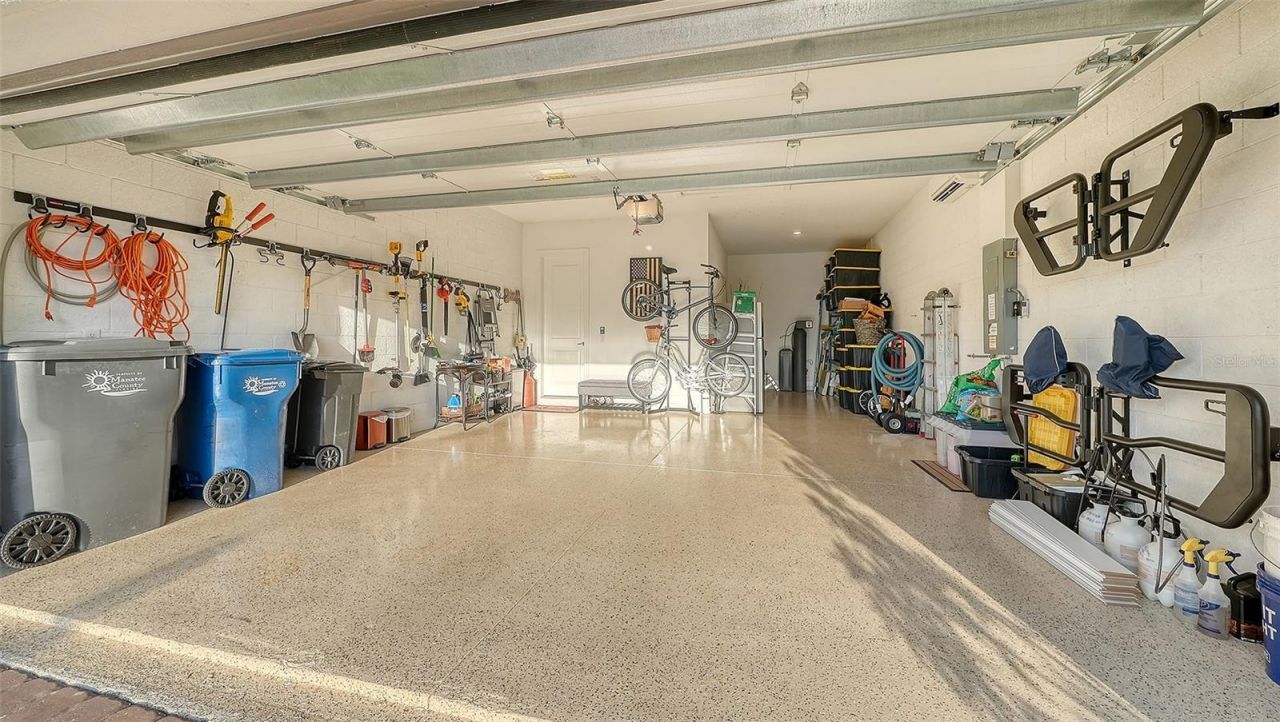 6032 Grandview Hill Court, Bradenton, FL 34203 Photo