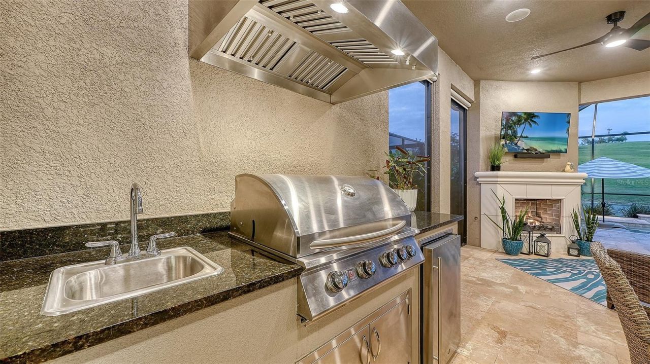 6032 Grandview Hill Court, Bradenton, FL 34203 Photo