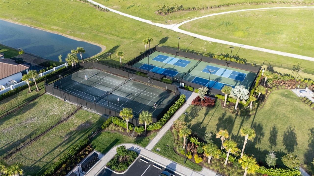 6032 Grandview Hill Court, Bradenton, FL 34203 Photo