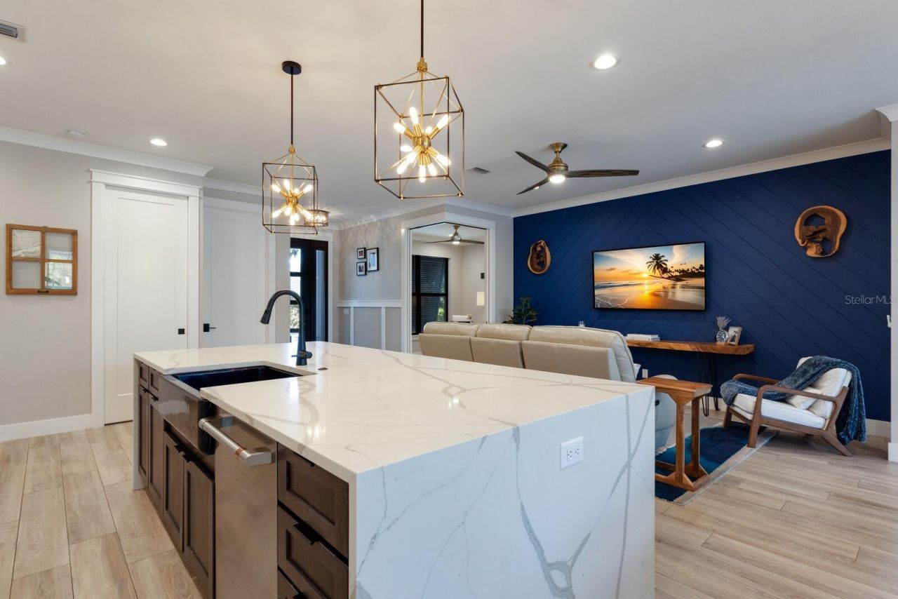 2823 Marshall Drive, Sarasota, FL 34239 Photo