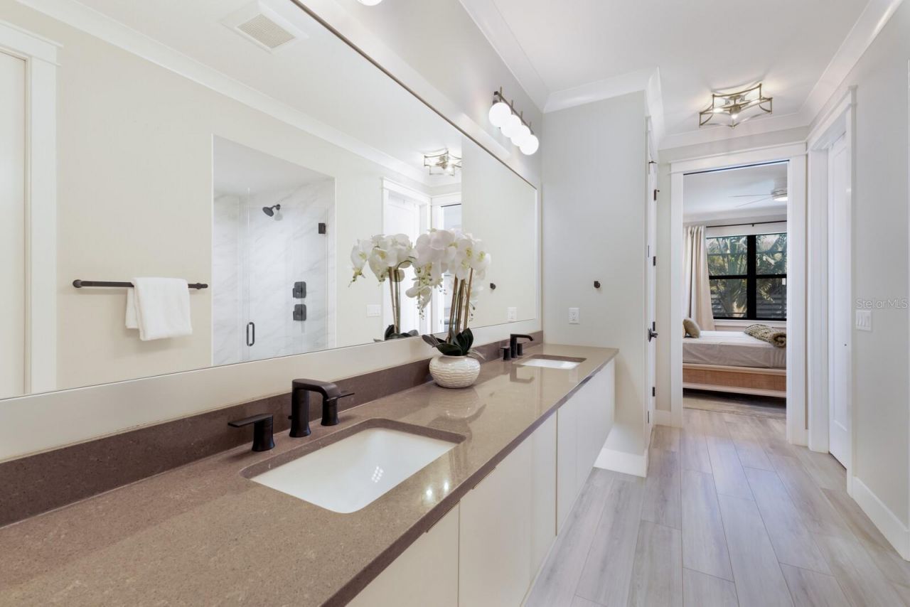 2823 Marshall Drive, Sarasota, FL 34239 Photo