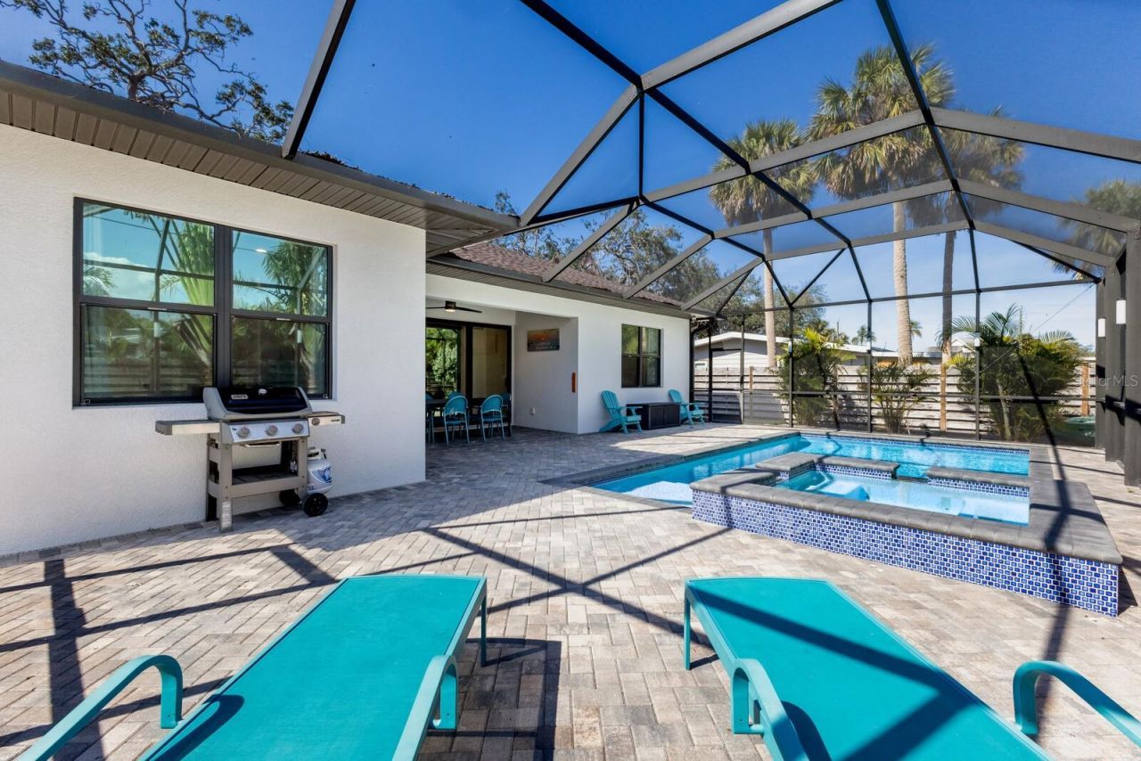 2823 Marshall Drive, Sarasota, FL 34239 Photo