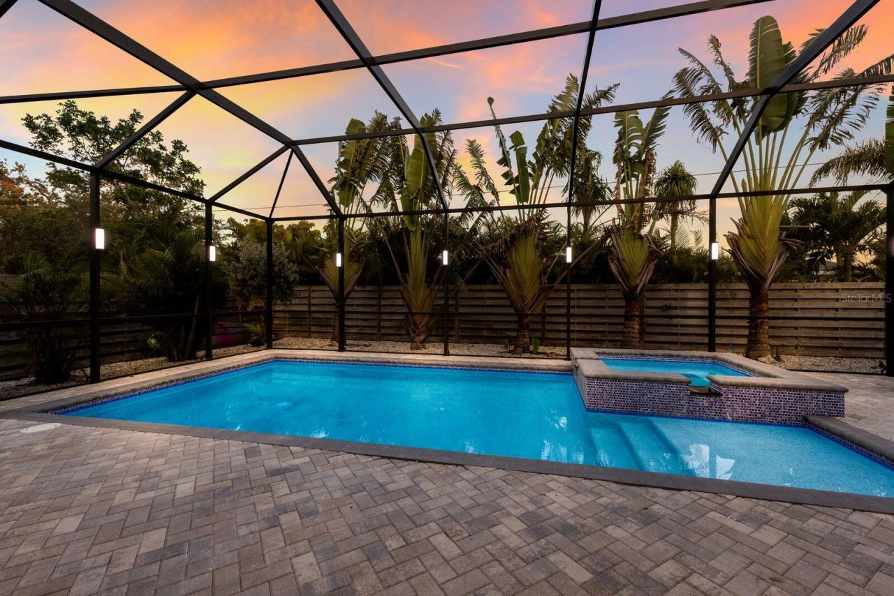 2823 Marshall Drive, Sarasota, FL 34239 Photo