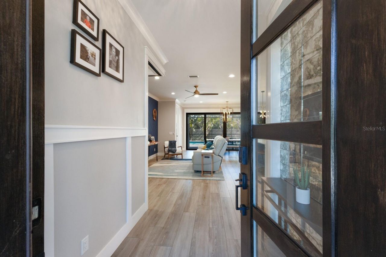 2823 Marshall Drive, Sarasota, FL 34239 Photo