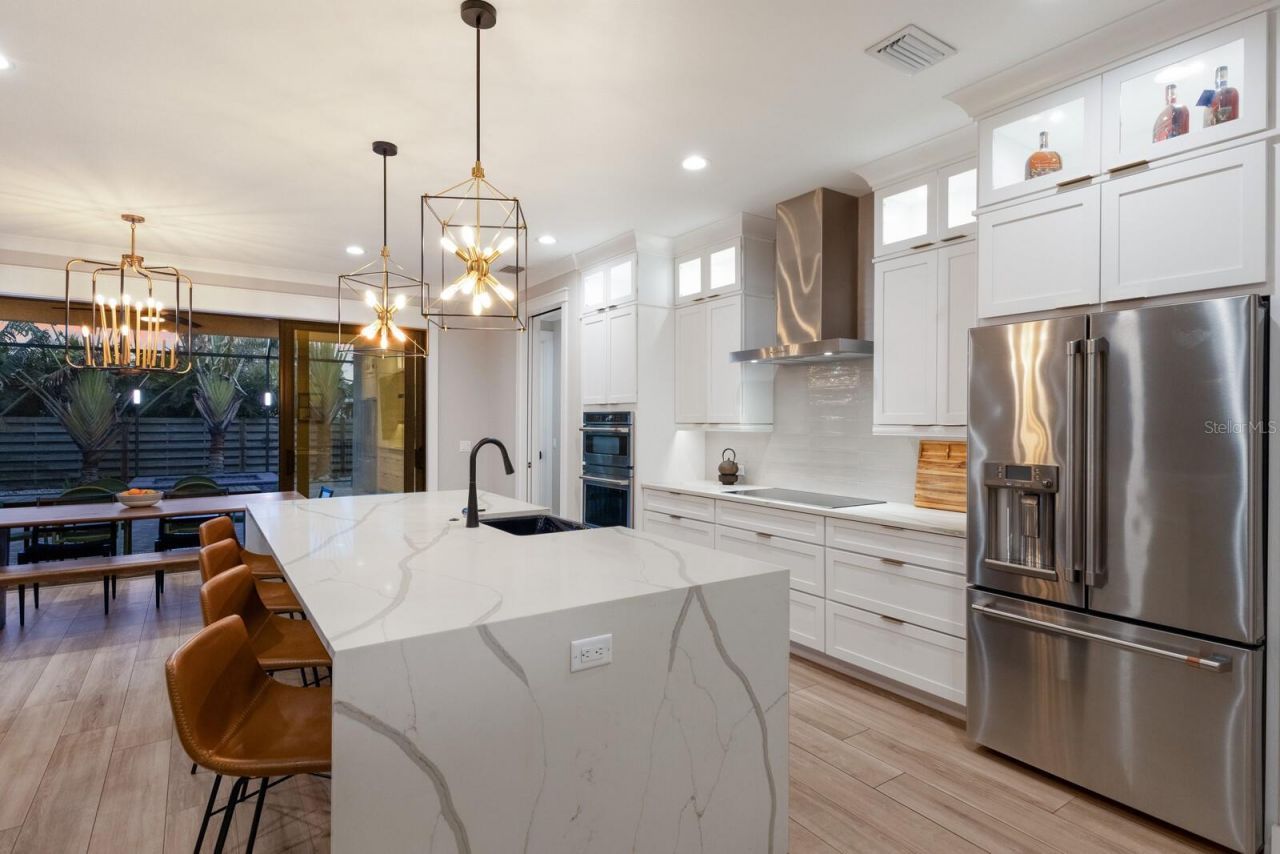 2823 Marshall Drive, Sarasota, FL 34239 Photo