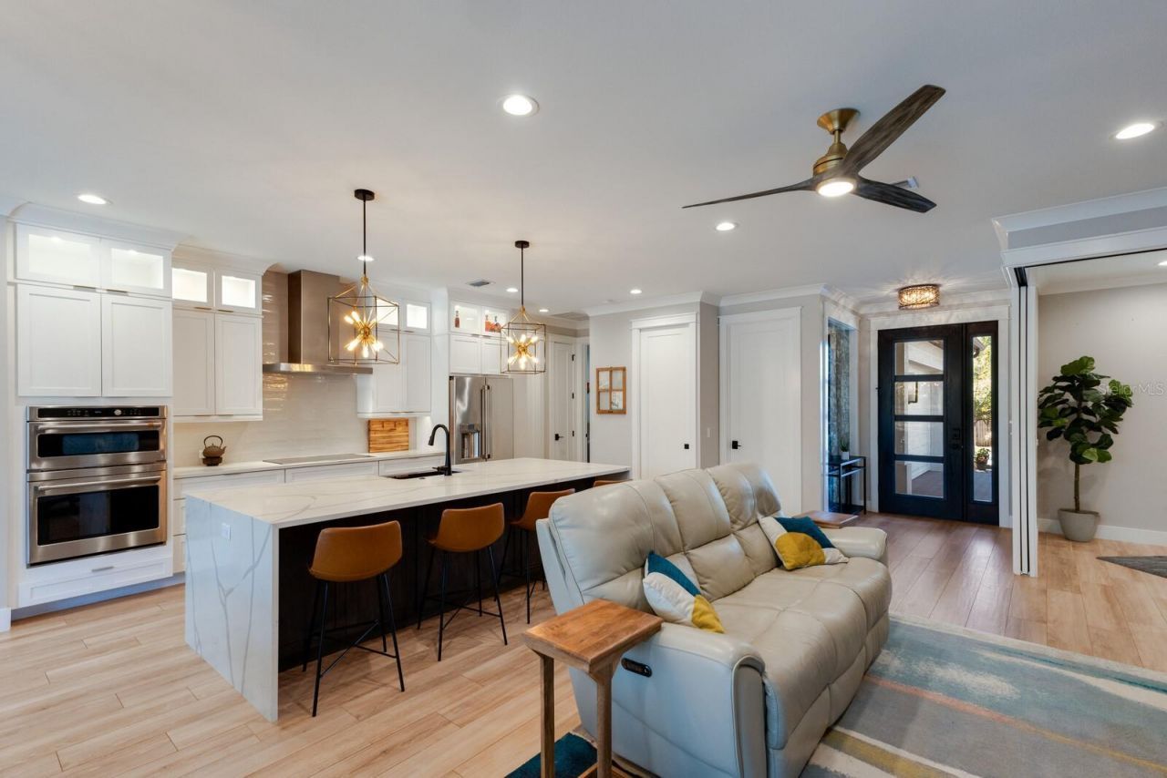 2823 Marshall Drive, Sarasota, FL 34239 Photo