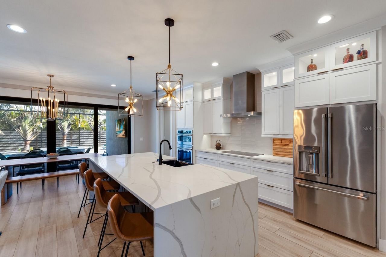 2823 Marshall Drive, Sarasota, FL 34239 Photo