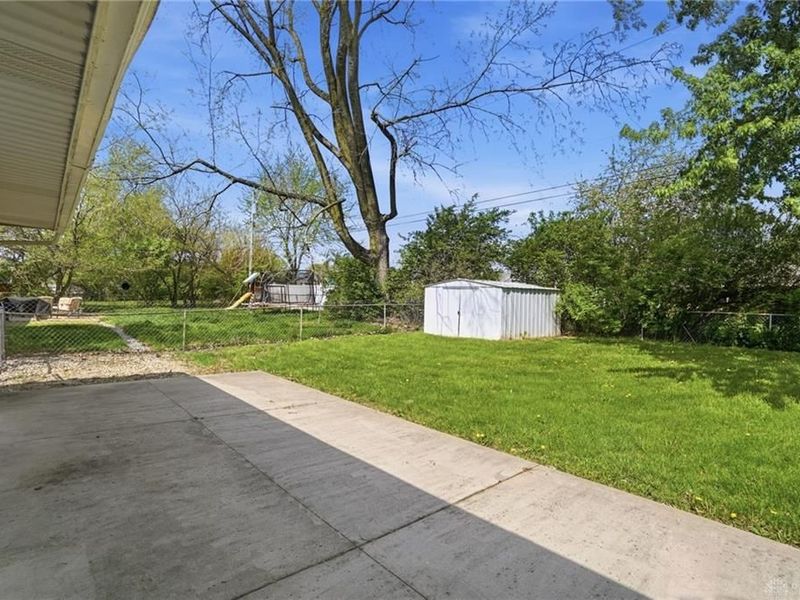 7239 Sancroft Drive, Huber Heights, OH 45424 Photo 34