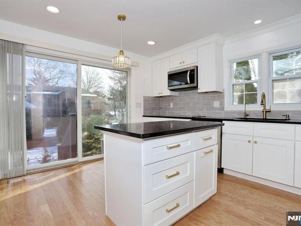 31 Madison, DEMAREST, NJ 07627