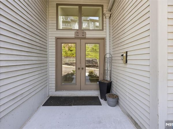 52 Adams Terrace, CLIFTON, NJ 07013