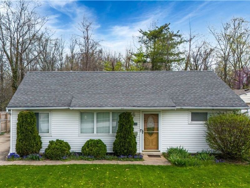 38355 Laura Drive , Eastlake, OH 44095 Photo 1