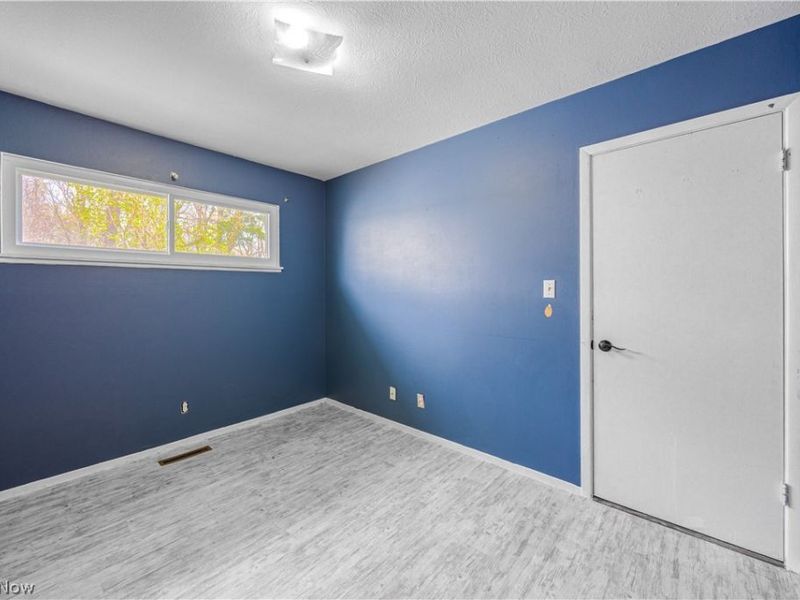 38355 Laura Drive , Eastlake, OH 44095 Photo 18