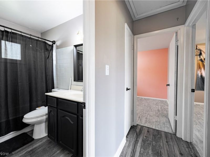 38355 Laura Drive , Eastlake, OH 44095 Photo 24