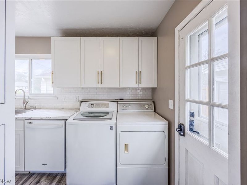 38355 Laura Drive , Eastlake, OH 44095 Photo 6