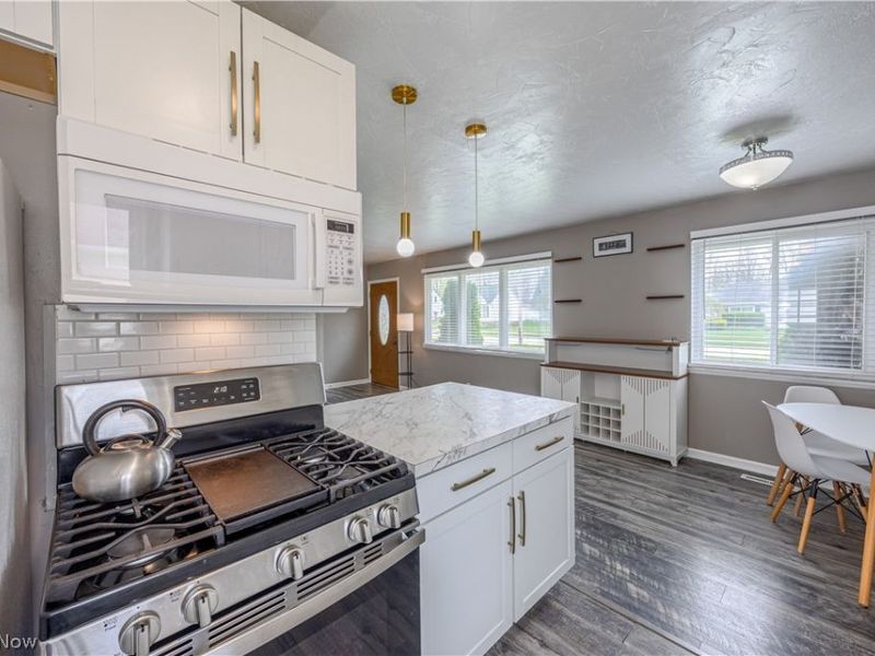 38355 Laura Drive , Eastlake, OH 44095 Photo 7