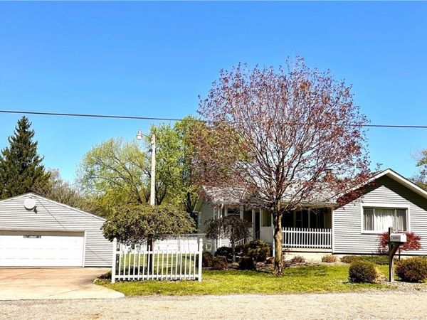 4222 Central Avenue , Austintown, OH 44515