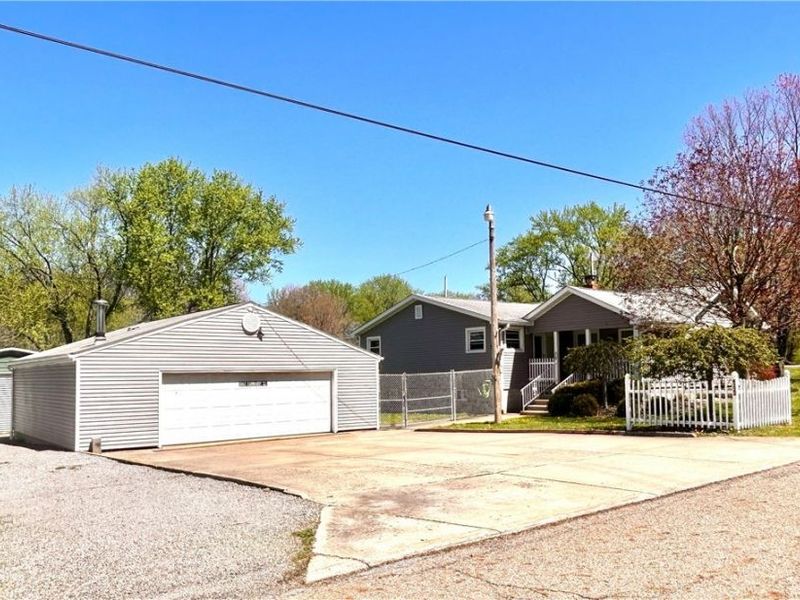 4222 Central Avenue, Austintown, OH 44515 Photo 3