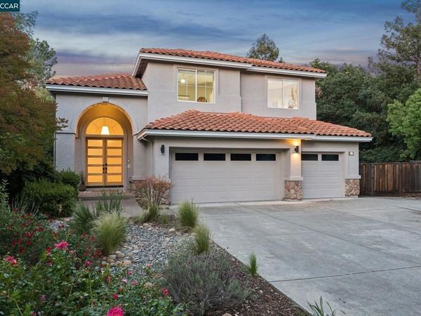 116 Castle Rock Lane, Walnut Creek, CA 94598