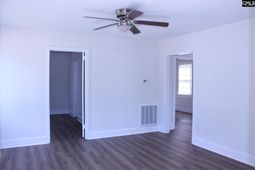 414 Graham Avenue  photo 4