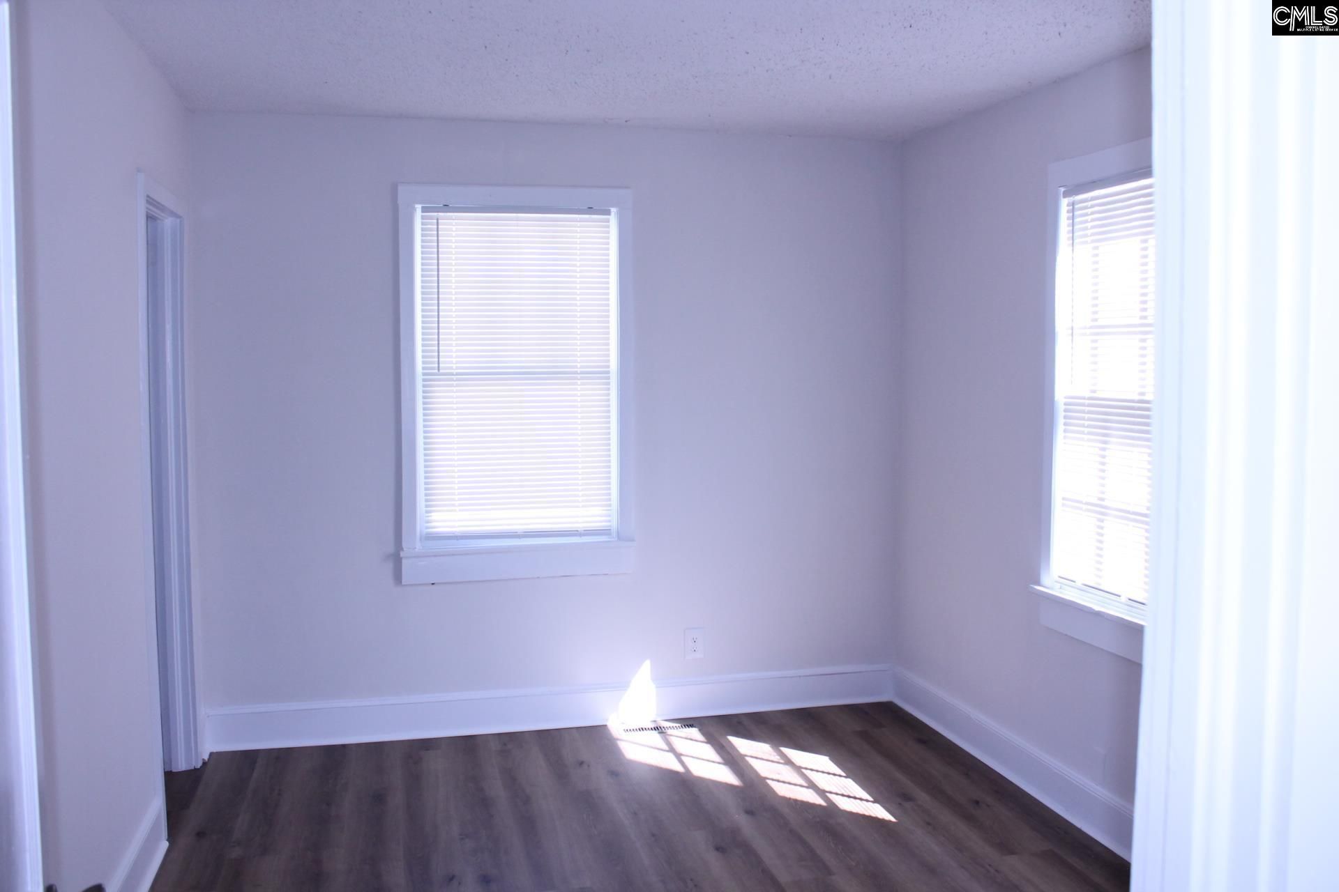 414 Graham Avenue  Photo 6