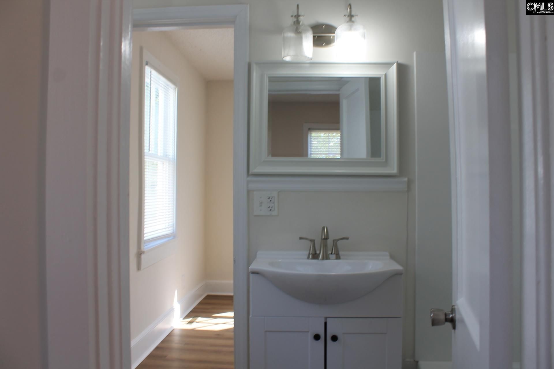 414 Graham Avenue  Photo 8