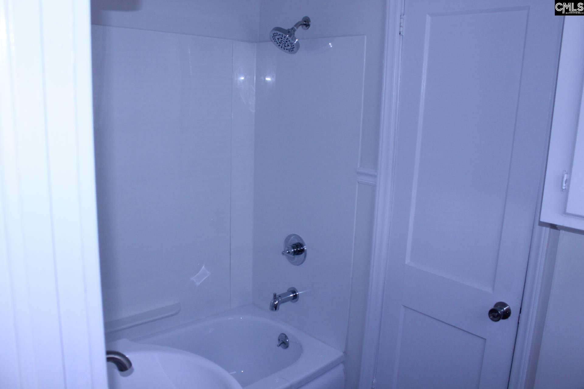 414 Graham Avenue  Photo 9