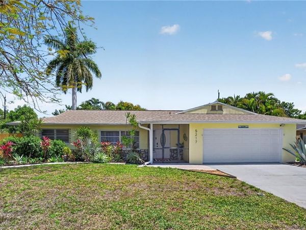 5217 Elm CT, CAPE CORAL, FL 33904