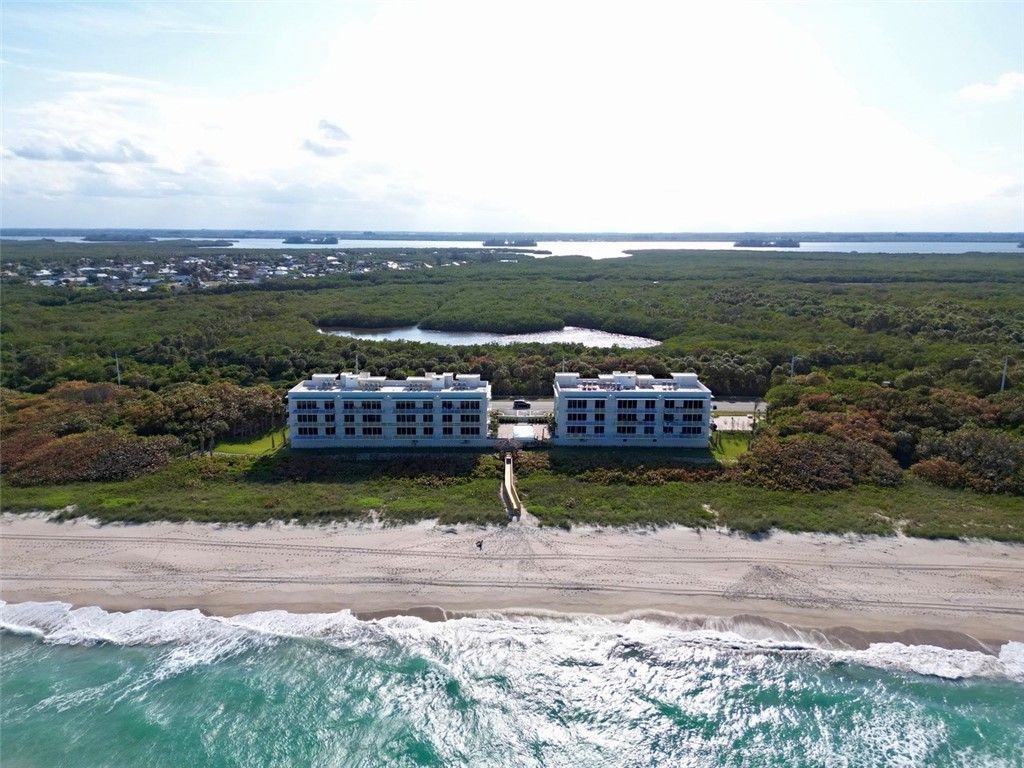 4802 N. Highway A1a, Unit 3D, North Hutchinson Island, FL 34949 Photo