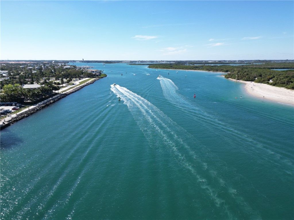 4802 N. Highway A1a, Unit 3D, North Hutchinson Island, FL 34949 Photo