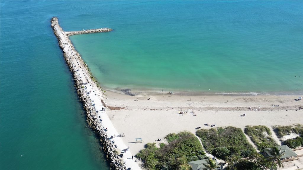 4802 N. Highway A1a, Unit 3D, North Hutchinson Island, FL 34949 Photo