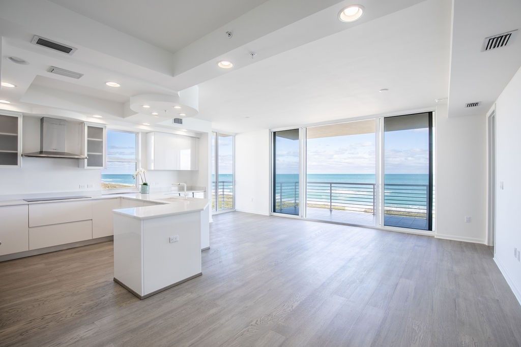 4802 N. Highway A1a, Unit 3D, North Hutchinson Island, FL 34949 Photo
