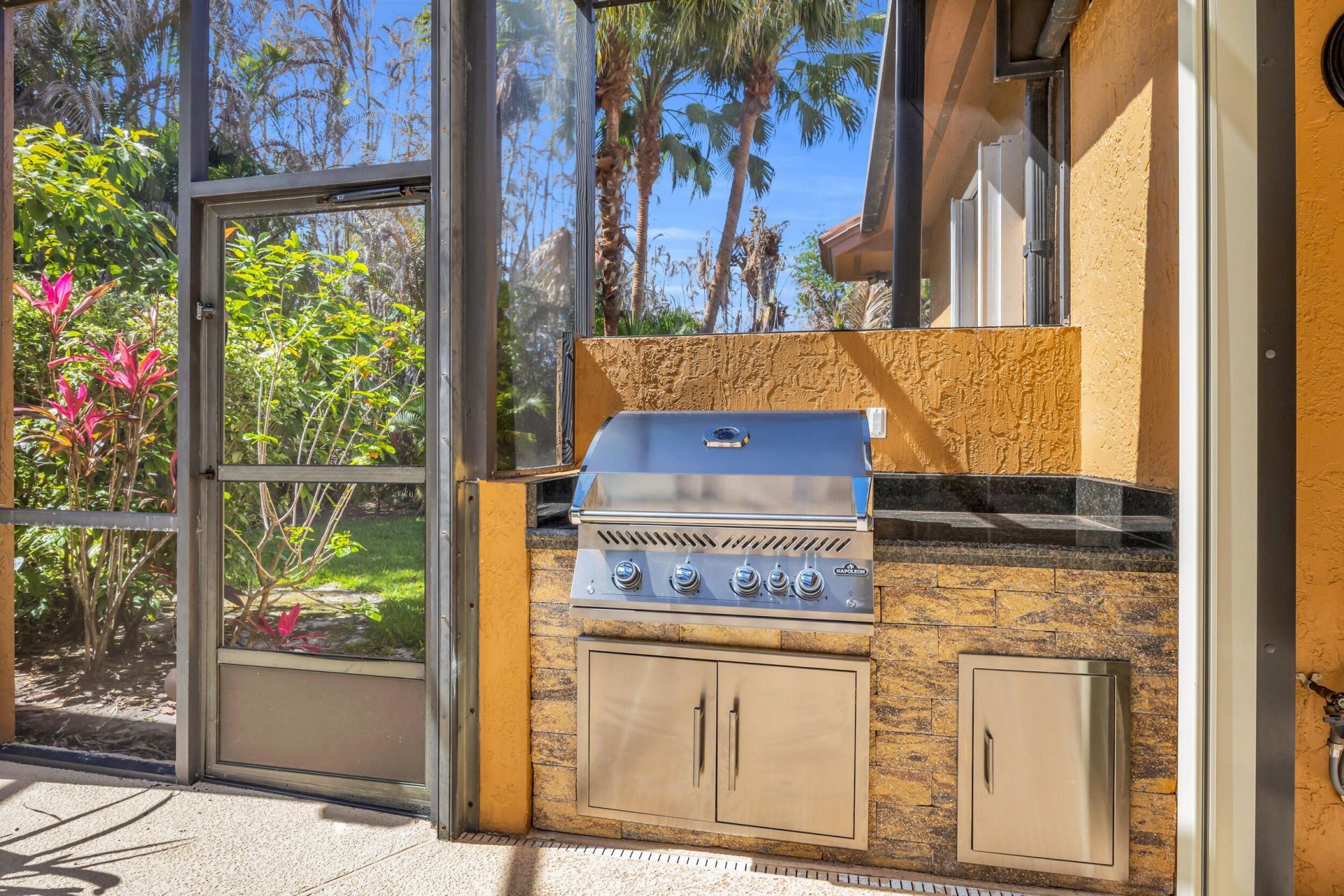 1541 SW Mockingbird Circle, Port Saint Lucie, FL 34986 Photo