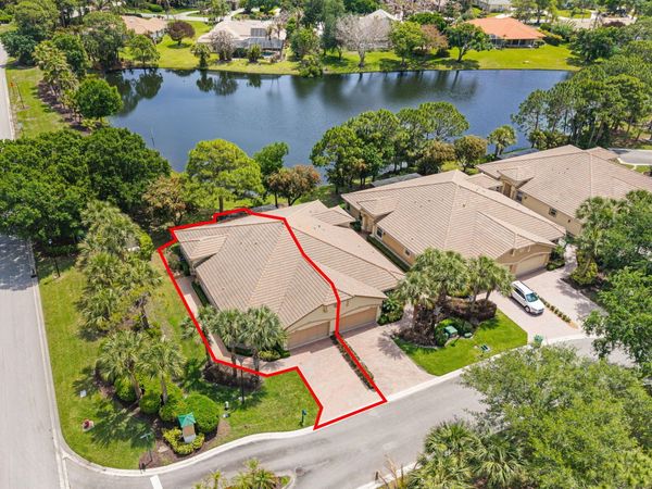 7300 Sea Pines Court, Port St. Lucie, FL 34986
