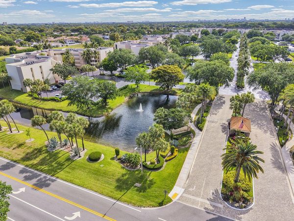 5749 Camino Del Sol, Unit 404, Boca Raton, FL 33433