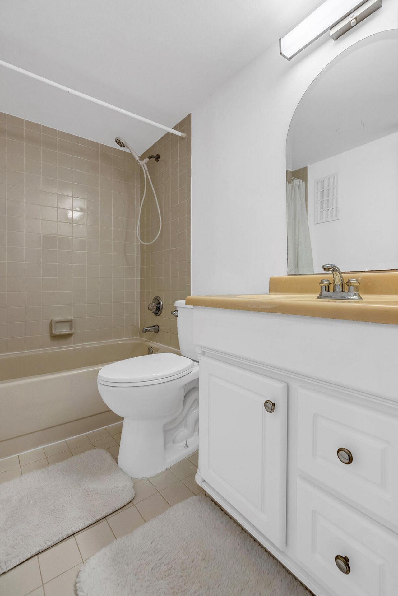 5749 Camino Del Sol, Unit 404, Boca Raton, FL 33433 Photo