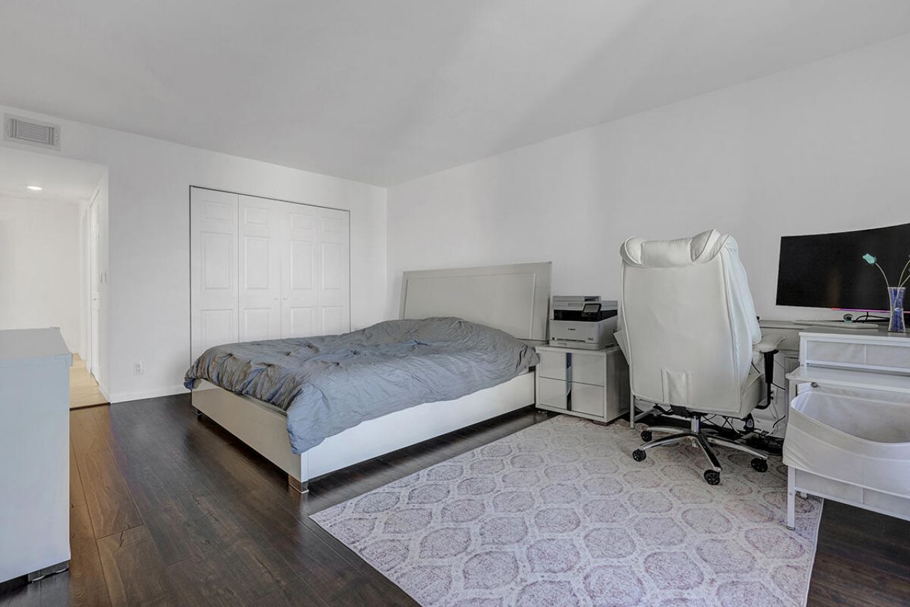 5749 Camino Del Sol, Unit 404, Boca Raton, FL 33433 Photo