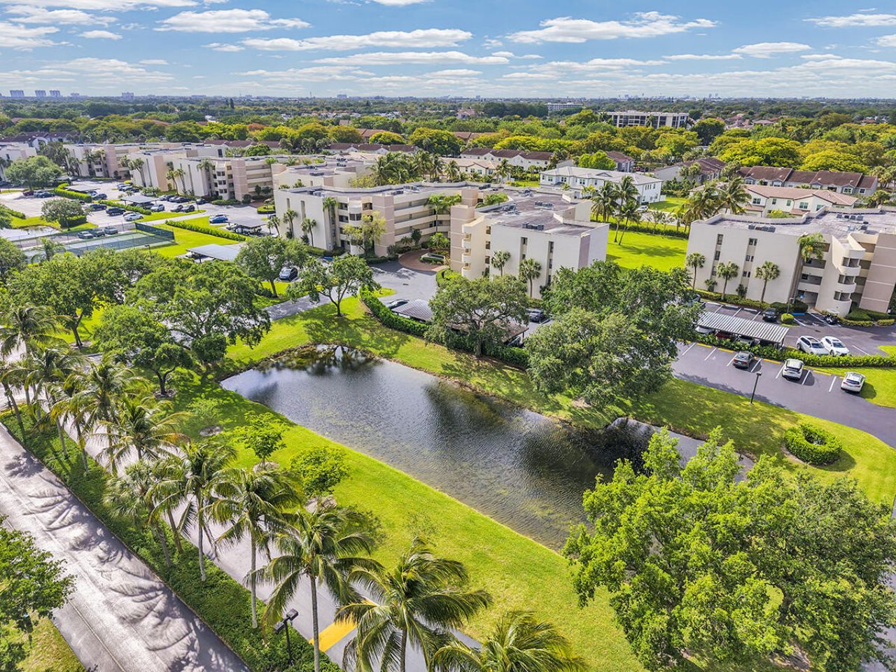 5749 Camino Del Sol, Unit 404, Boca Raton, FL 33433 Photo