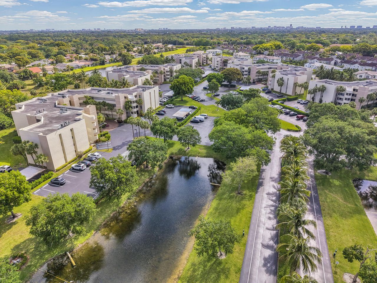 5749 Camino Del Sol, Unit 404, Boca Raton, FL 33433 Photo