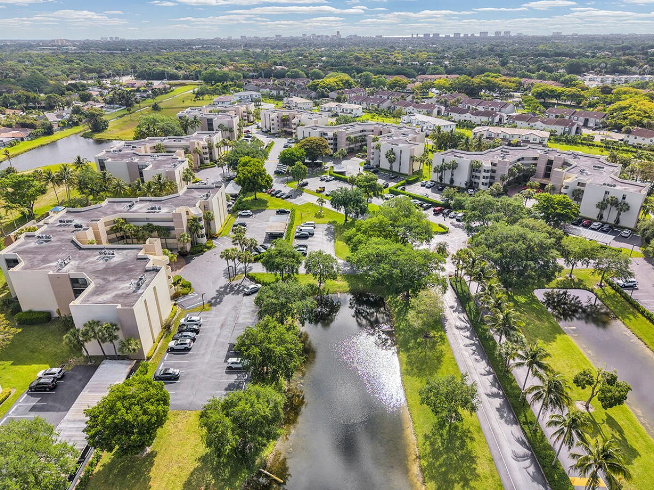 5749 Camino Del Sol, Unit 404, Boca Raton, FL 33433 Photo