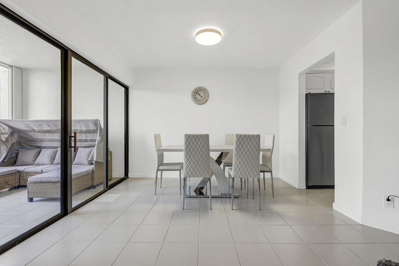 5749 Camino Del Sol, Unit 404, Boca Raton, FL 33433 Photo