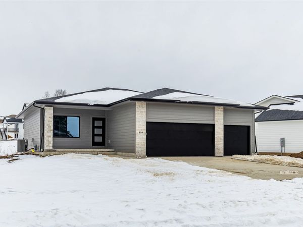 506 Walker Street, Polk City, IA 50226